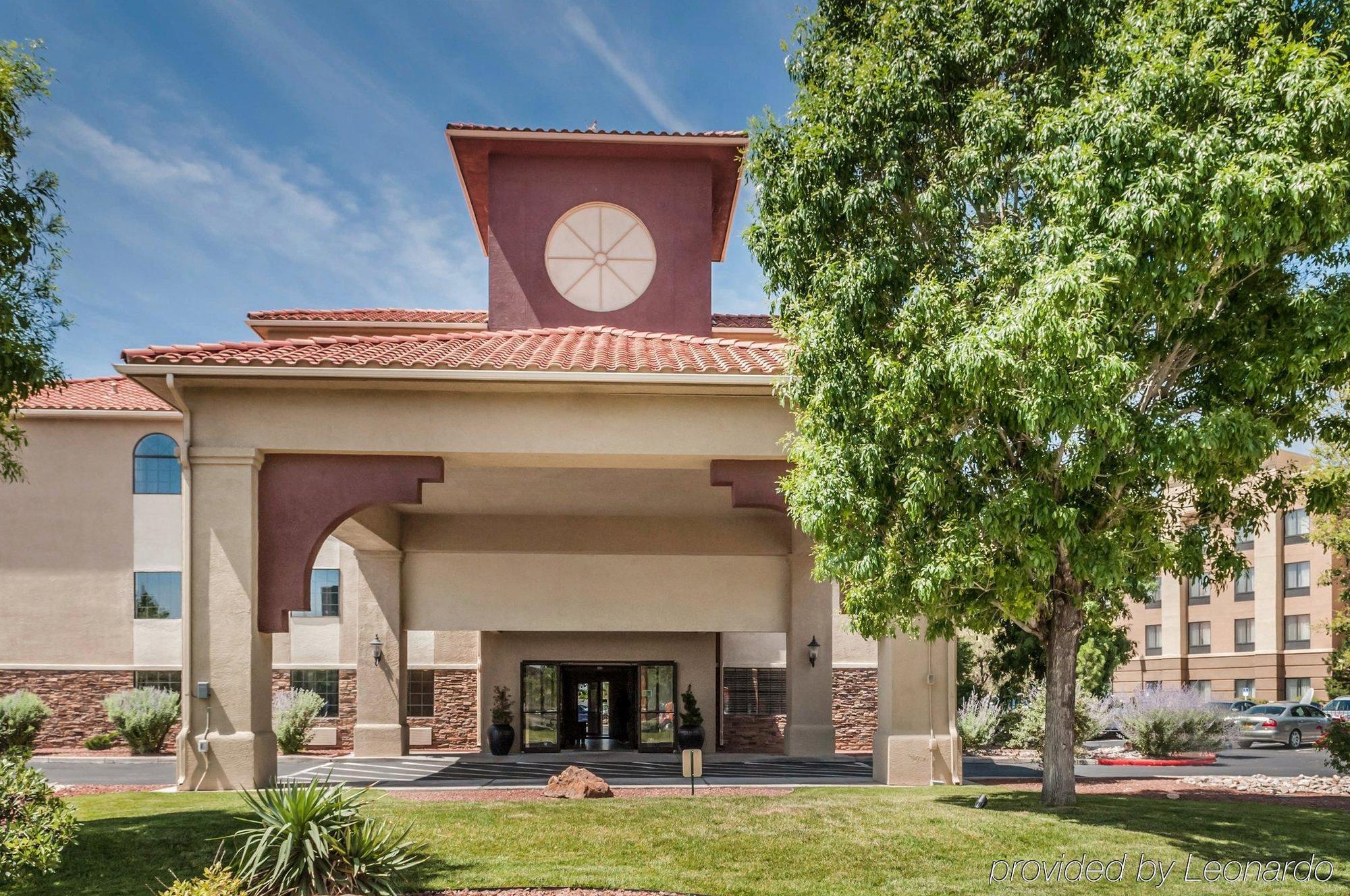 Quality Inn & Suites Albuquerque West Exterior photo